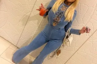 Come to my room 😩 - 21 - Image 1