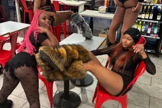 AVAILABLE 😈😈 4 GIRLS TOTAL , fw us if you dare - Image 8