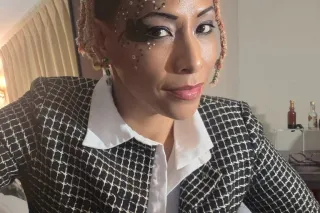 class iz in session - 44 - Image 4