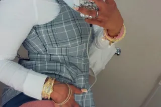 2girl special 👧🏾👧🏾☘☘☘☘☘☘💕☘PRIVATE 💕☘I LOOK BETTER THAN HER👆🏾☘AND HER☘👇🏾💦☘☘☘☘☘☘☘☘ - Image 5