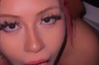 available today 💋 - 19 - Image 2