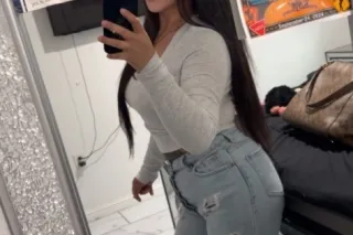 hey there im eves 🤍 im 4'10 short & curvy looking to have some fun 😉 available 24 seven I do in calls and out calls all day long 👠🚘 facetime to verify! im a great time & open to new things ;) - Image 6