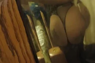 looking to fulfill your desire... - Image 2