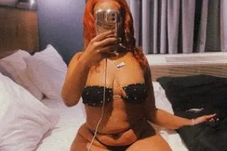 Big 🍑booty BLONDE 👱♀ ready to please - Image 5