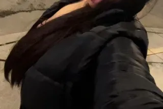 Thick, JUICY and WET 💦 CAR dat... - Image 1