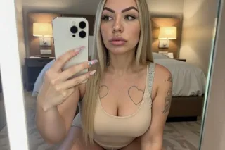 All Natural Petite Blonde Next Door💋 - Image 6