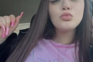 Sexy, Bubbly Brunette Bombshell 😇 lots of fun! - Image 5