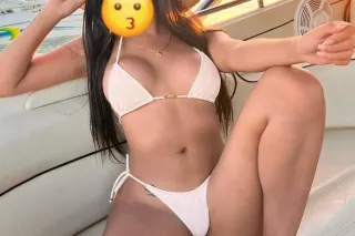 I'm a sexy and horny young wom... - Image 1