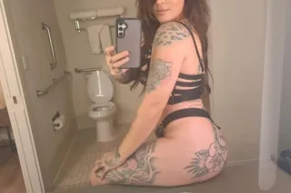 💋MARINA REAL PICS NOT PLAYING ... - Image 1