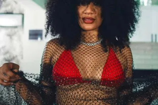 BONITA AMABLES SUPER CALIENTES... - Image 4