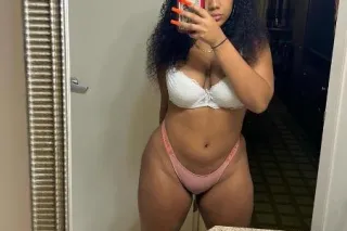 IN CALL NO RAW/BARE LETS HAVE SAFE SEX BRING LATEX - Image 4