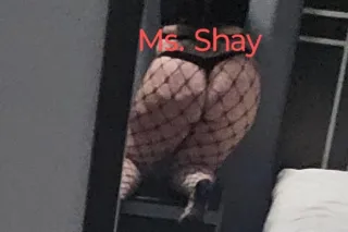 Marvelous Monday with Ms. Shay... - Image 3