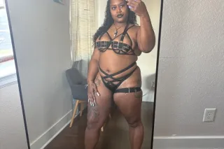 IM BACK KITTY IN THE CITY🍒😘😻 -... - Image 4