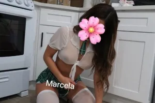 Sexy Colombian Goddess Visitin... - Image 2