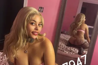 👑CUM INTO MY CASTLE💕 ITALIAN B... - Image 1