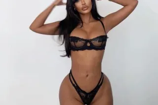 COME DROWN 🌊DEEP INSIDE MY TIGHT WET💦 KITTY😌 💯ready to rock your world - Image 3