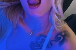 BOOK NOW Classy, Curvy & Discr... - Image 3