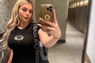 BOOK NOW Classy, Curvy & Discr... - Image 1