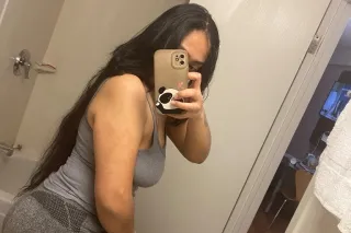 ReaL DeaL 😘😘🥰😘😘 HoTTesT GirL I... - Image 4