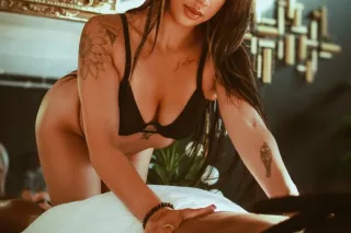 seattle's best kept secret....... - Image 2