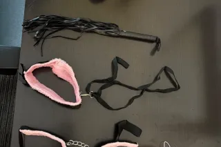 42DDD ✅Available NOW ✅ Dont Mi... - Image 3