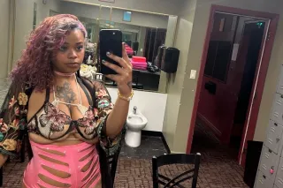 Ready to feel good & lucky 💚💦⬇... - Image 3