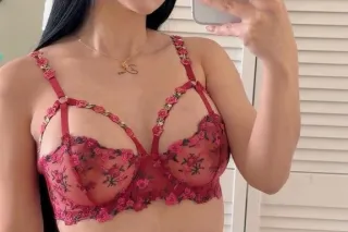 latina sexy young NEW de paso ... - Image 1