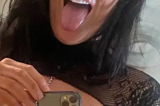 🎀 MILF Next Door 🎀 - 38 - Image 2