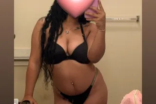 come have fun with lexxi bby 🩷... - Image 1