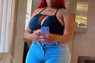 💦🔥😈 your favorite distraction ... - Image 3