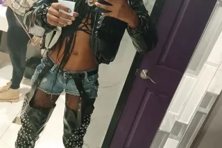 baddie near you - Image 5