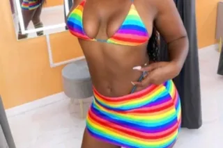 Have a good time with Nicki Ni... - Image 4