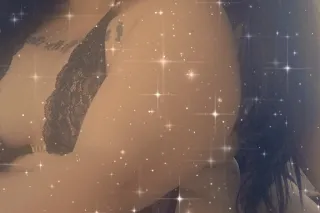 Get it sexy girl with red hair... - Image 1