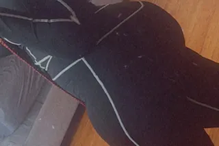 THICK bitch THROAT MONSTER👅👅👅👅... - Image 3