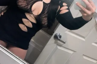 😍Y⃣O⃣U⃣R⃣ N⃣A⃣U⃣G⃣H⃣T⃣Y⃣ O⃣B⃣S... - Image 3