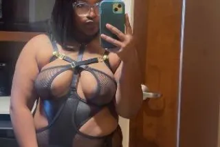 Passionate Dominatrix - Image 5