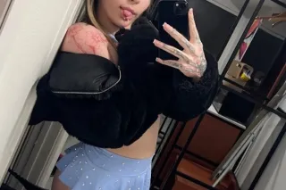 Khloe Mae 🫦 Cum Pinch Me 🍀 St.... - Image 1