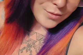 BLUE EYED CURVY & TATTOOED - Image 6