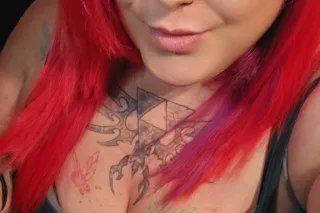 BLUE EYED CURVY & TATTOOED - Image 8