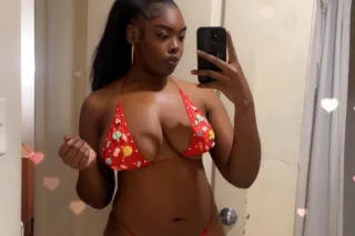 new chocolate baddie in town🚨🚨... - Image 1