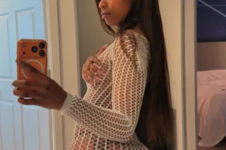 NEW IN TOWN VERIFICATION MANDATORY - Image 4