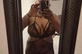 Cum Check Out the Xmas 🎁 Speci... - Image 3