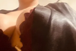 Ask about Sara Snacks DADDY!!!... - Image 4