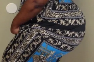 Chanel Magic Hands its Jacuzzi... - Image 4