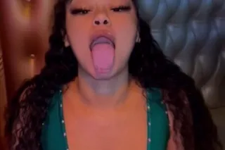 Hi babe your favorite is back ... - Image 1