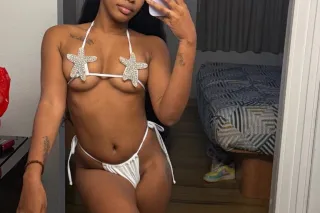 New girl in the city honey👸🏽 -... - Image 1