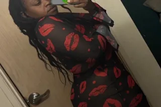 Ready to meet april 2-6 fly me out! - Image 5