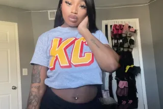 YOUNG SUBMISSIVE 😍 Petite mixe... - Image 4