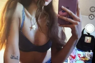 wet snowbunny❄💋OUTCALL ONLY Se... - Image 1