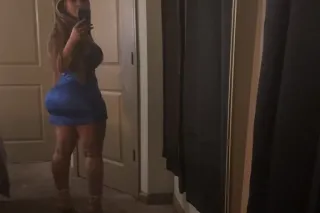 BIG BOOTY 🍑 QUEEN OF BACKSHOTS... - Image 1